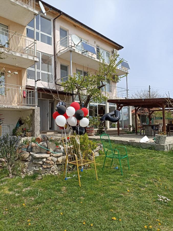 Apartmán Stai Za Gosti Bazdarovi Bjala Exteriér fotografie